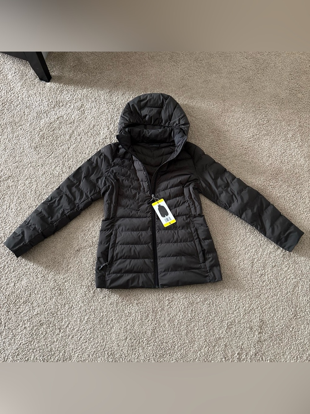 NWT 32 degrees heat jacket SMALL arol green color